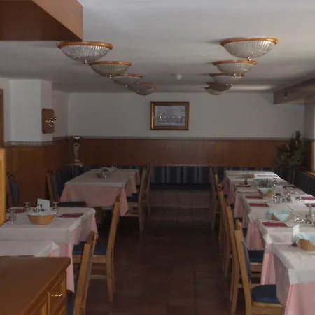 Edelweiss Hotel 3*